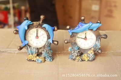 海豚時鐘 融合藝術(shù)與實(shí)用的樹脂工藝品